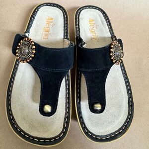 Alegria Carina Folkie Black Suede Beaded Button Thong Sandals. Size EU 35